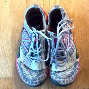 ✨2 for $10✨ Size 7.5 women’s shoes